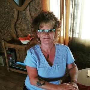 Meet your Posher, Cynthia